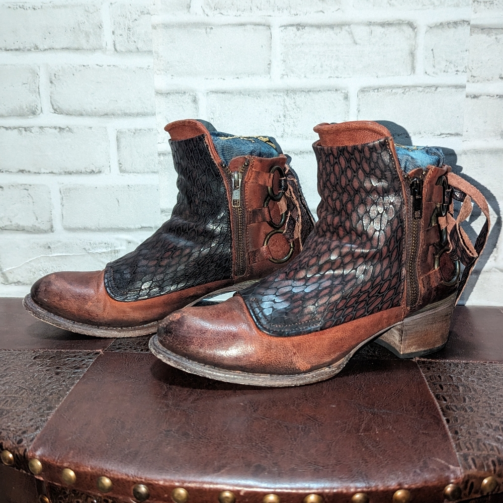 Freebird Cheri Rust Multi Booties Size 10 - image 7